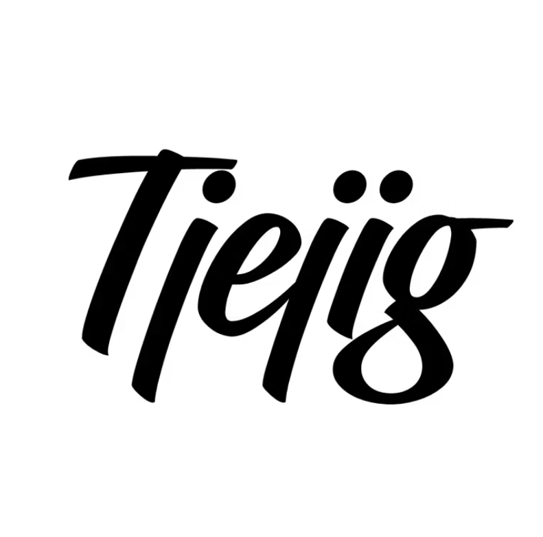 Dekal | "Tjejig"